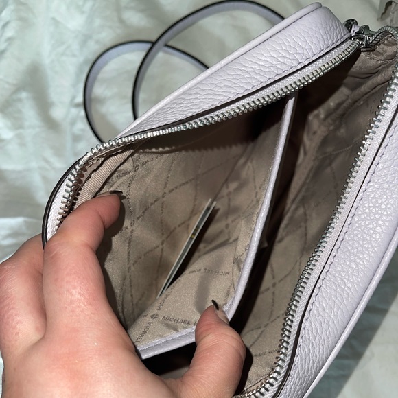 Michael Kors Crossbody Camera Bag - Picture 6 of 7